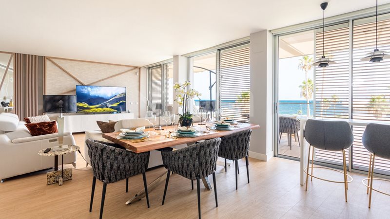 Fantastisches Wohnung mit Meerblick in erster Strandline