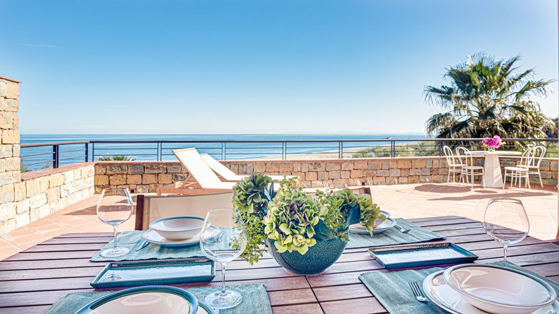 Einzigartige Strandwohnung mit fantastischem Meerblick und großer Terrasse